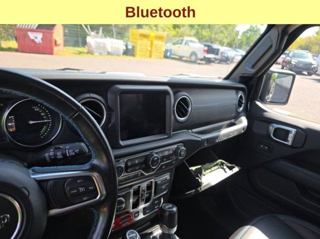 Used 2023 Jeep Wrangler Unlimited Rubicon 4xe w/ Cold Weather Group AWD/4WD image 13