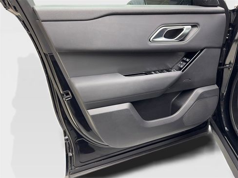 Used 2025 Land Rover Range Rover Velar Dynamic SE image 30