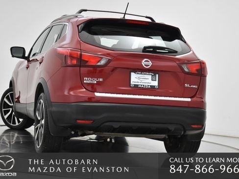 Used 2017 Nissan Rogue Sport SL w/ SL Premium Package image 9
