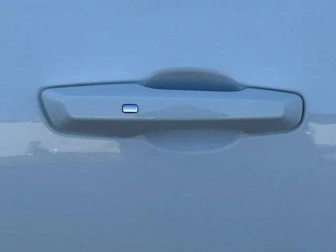 Certified 2025 Chevrolet Equinox LT AWD/4WD image 15