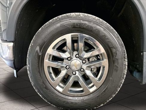 Used 2021 Chevrolet Silverado 1500 LT AWD/4WD image 8