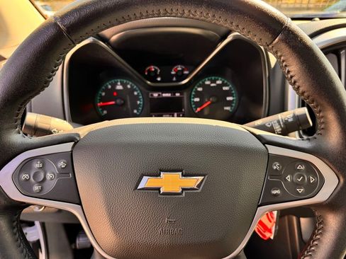 Used 2022 Chevrolet Colorado LT w/ Fleet Safety Package image 24