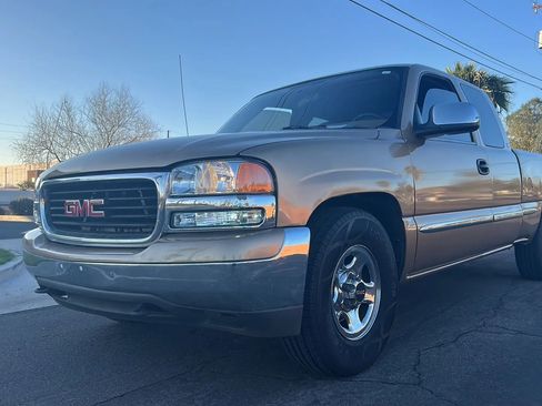 Used 2000 GMC Sierra 1500 2WD Extended Cab image 14