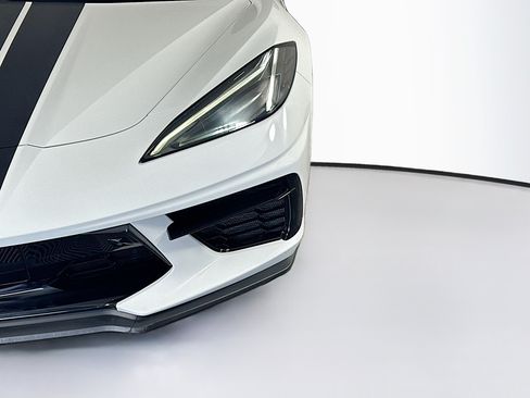 Used 2022 Chevrolet Corvette Stingray Premium Cpe w/ Z51 Performance Package RWD image 9