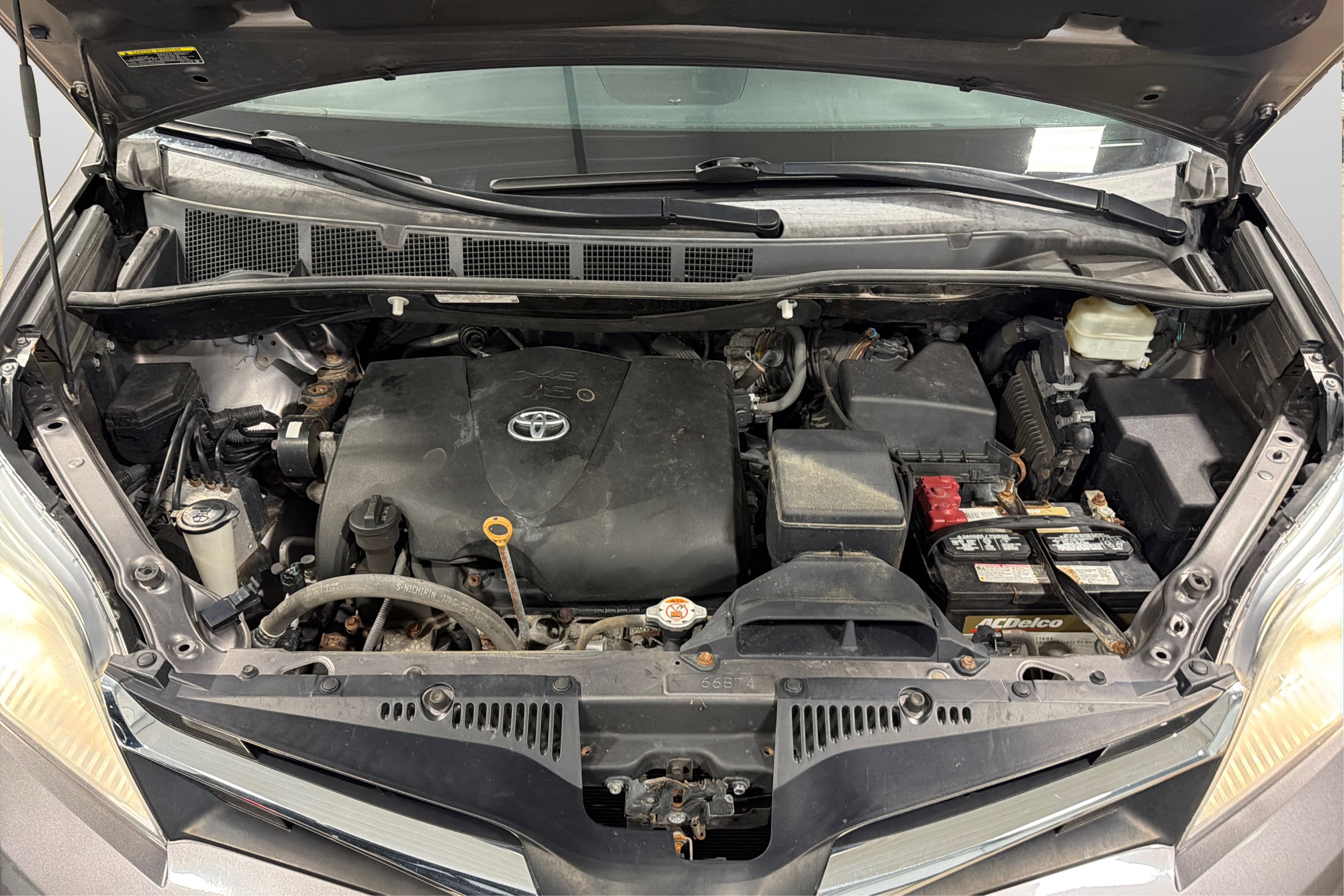Used 2019 Toyota Sienna LE FWD image 11