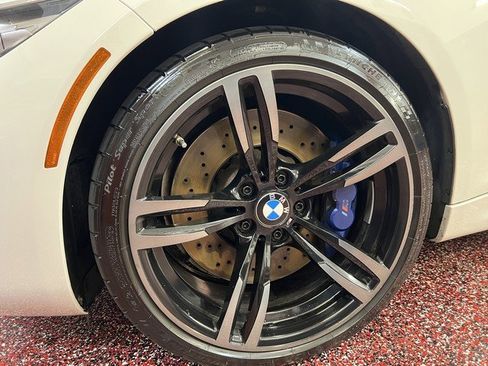 Used 2018 BMW M2 image 11