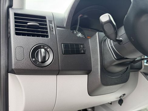 Used 2016 Mercedes-Benz Sprinter 2500 image 7
