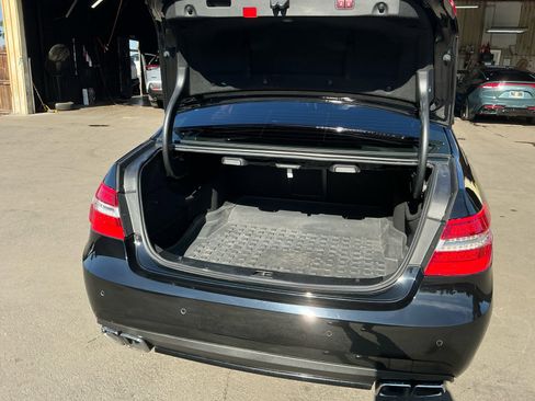 Used 2013 Mercedes-Benz E 63 AMG Sedan image 27