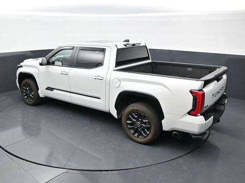 Used 2024 Toyota Tundra Platinum AWD/4WD image 33