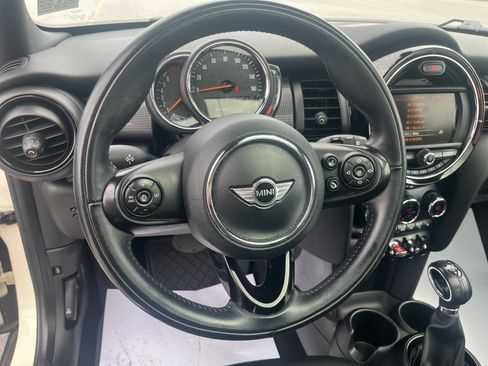 Used 2018 MINI Cooper 2-Door Hardtop FWD image 20