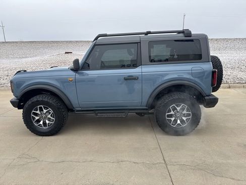 Used 2024 Ford Bronco Badlands image 6