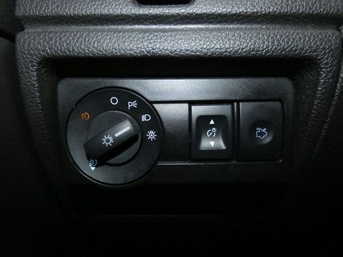 Used 2012 Ford Fusion SE image 15