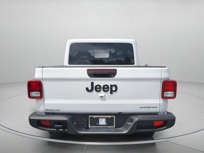 New 2025 Jeep Gladiator Sport