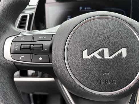 New 2025 Kia Sportage LX image 25