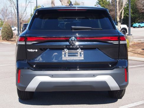 Used 2026 Volkswagen Tiguan S image 6