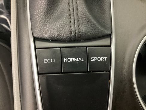 Used 2023 Toyota Camry LE FWD image 27