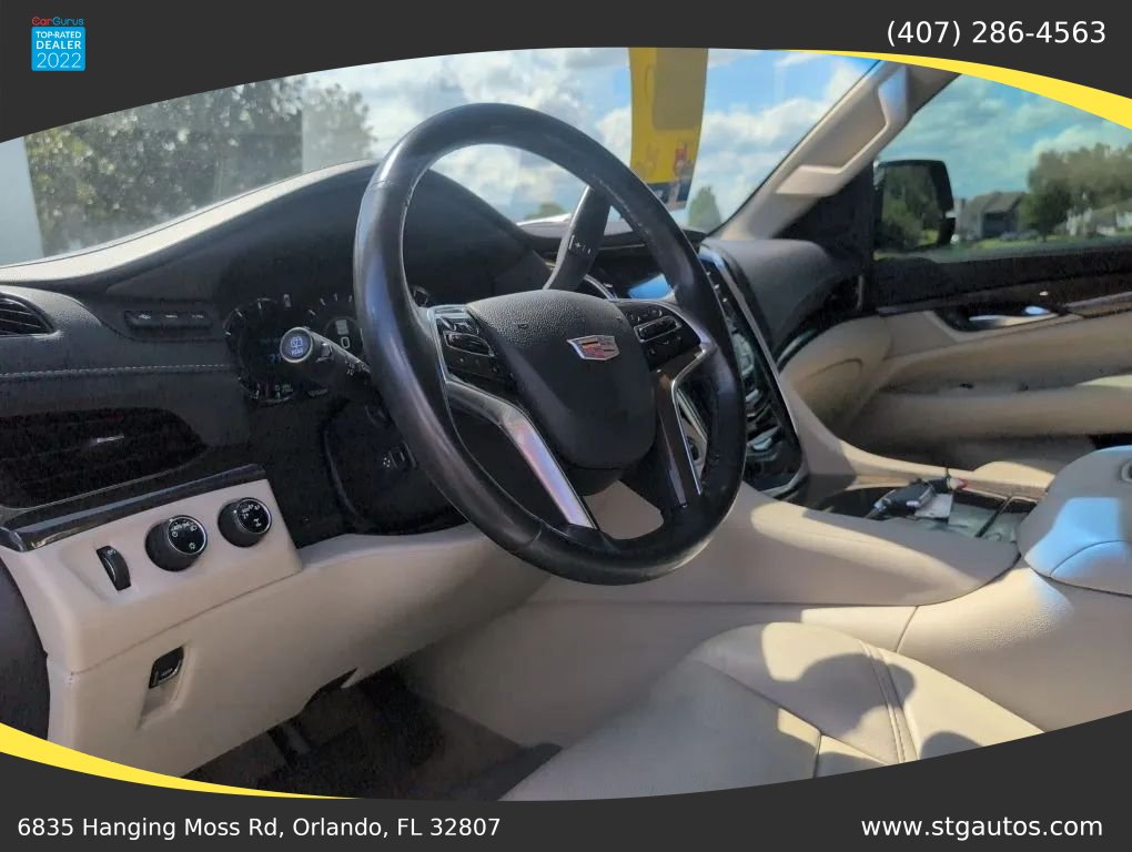 Used 2018 Cadillac Escalade Premium Luxury AWD/4WD image 14