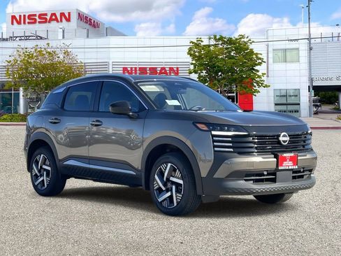 New 2026 Nissan Kicks SV image 5