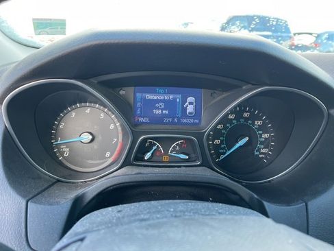 Used 2014 Ford Focus SE w/ SE Sport Package image 10