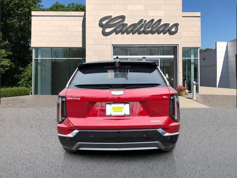 New 2027 Cadillac Optiq Sport w/ LPO, Floor Liner Package AWD/4WD image 4