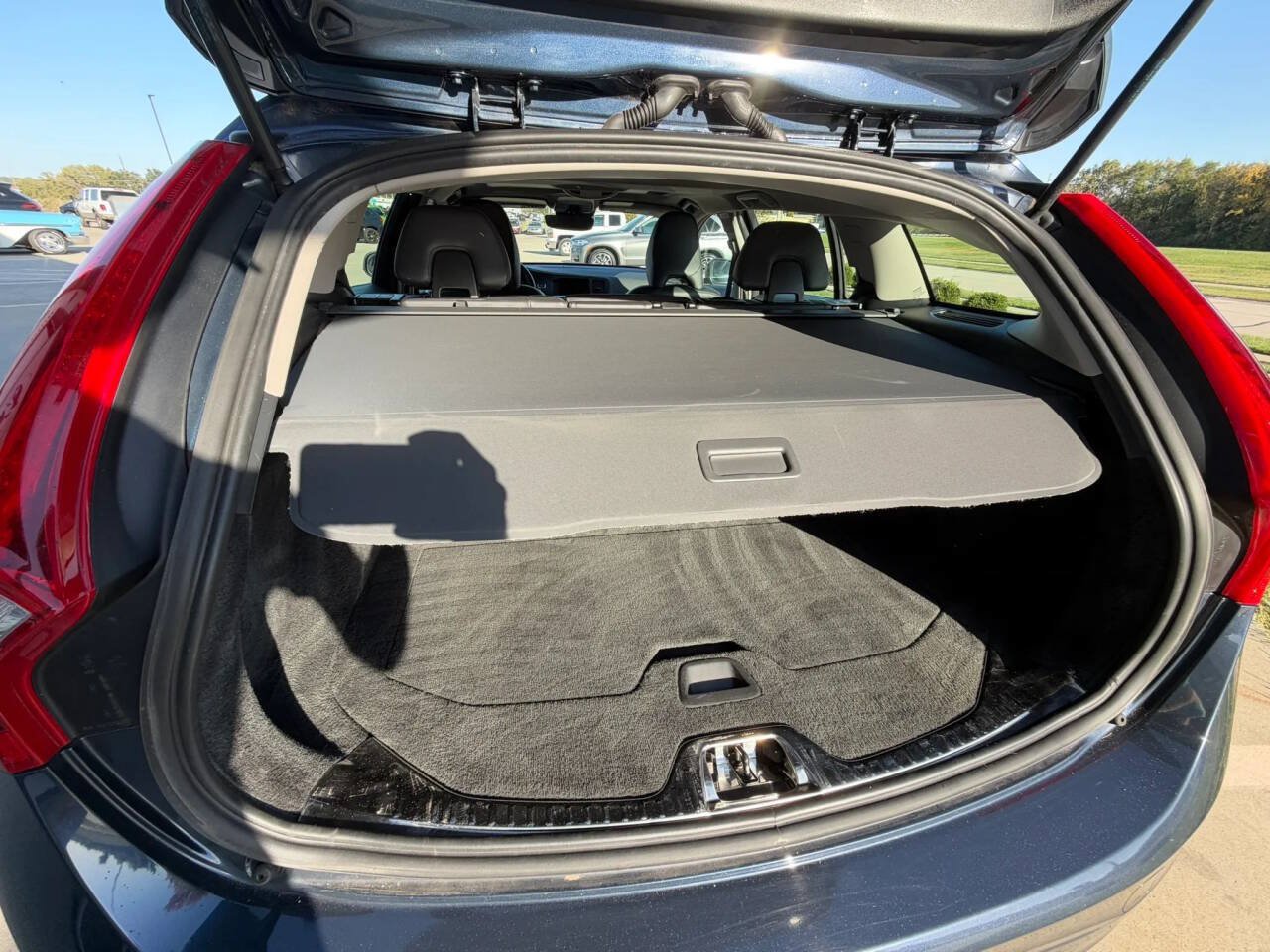 Used 2015 Volvo V60 T5 Premier w/ Convenience Package FWD image 25