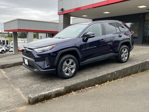 Certified 2025 Toyota RAV4 XLE AWD/4WD image 4