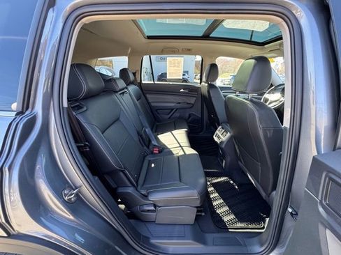 Used 2023 Volkswagen Atlas SE w/ Panoramic Sunroof Package image 23