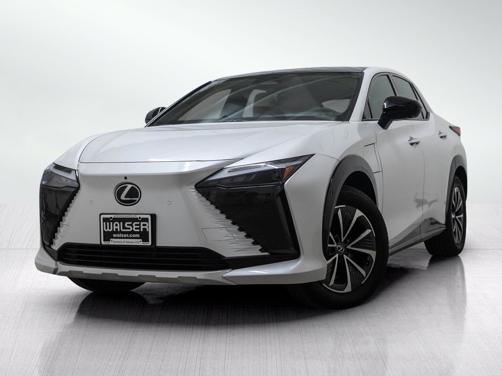 Used 2024 Lexus RZ 450e Premium w/ Technology Package AWD/4WD image 1