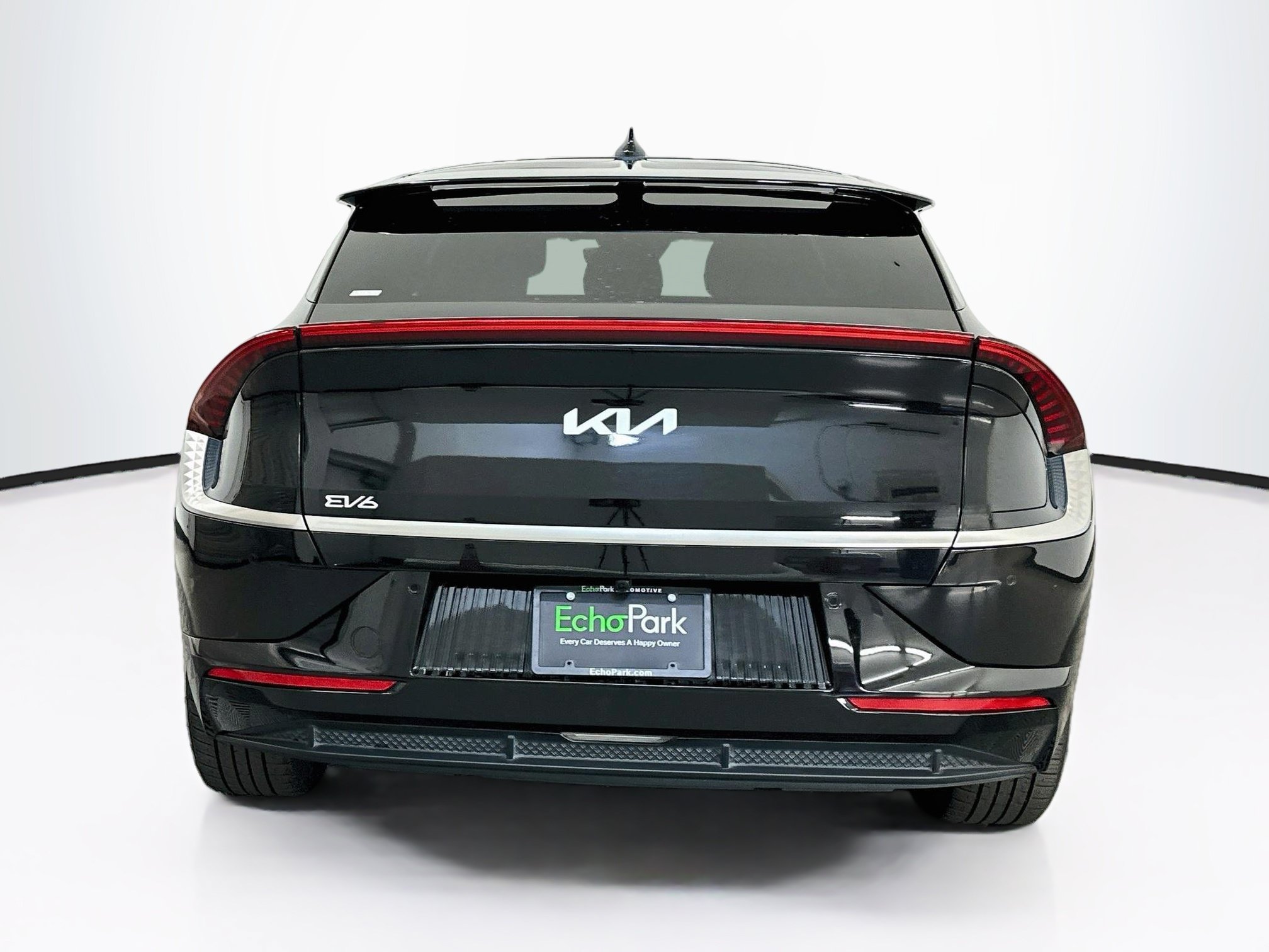 Used 2023 Kia EV6 Wind w/ Wind Technology Package AWD/4WD image 7