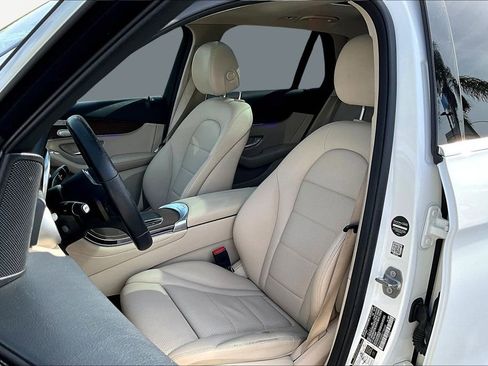 Used 2020 Mercedes-Benz GLC 350e 4MATIC image 22