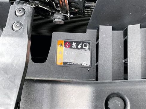 Used 2023 Chevrolet Suburban RST image 32