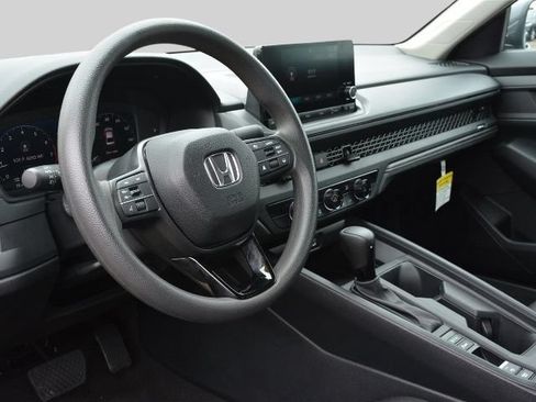 Used 2025 Honda Accord LX image 16