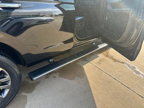 Used 2020 Ford Expedition Limited RWD image 22
