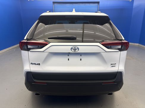 Used 2024 Toyota RAV4 XLE w/ Convenience Package AWD/4WD image 6
