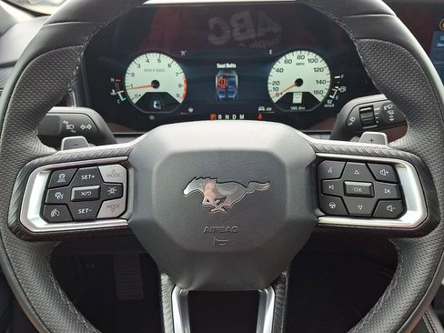 Used 2025 Ford Mustang GT Premium RWD image 18