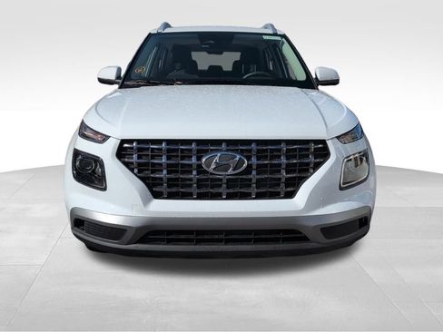 New 2026 Hyundai Venue SEL image 2