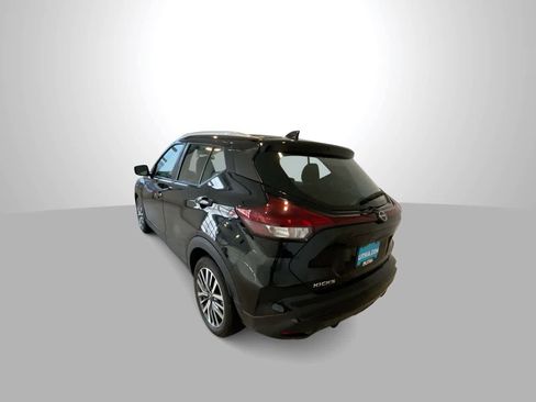 Used 2024 Nissan Kicks SV image 6