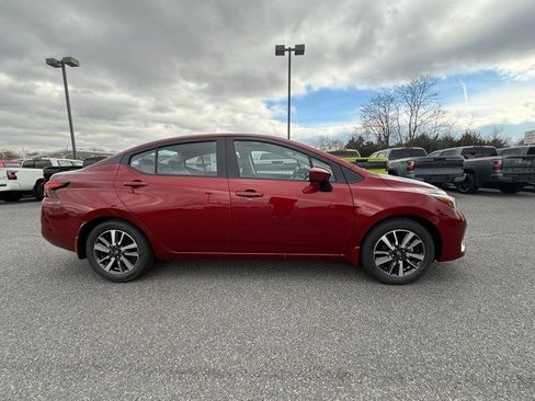 New 2025 Nissan Versa SV w/ Trunk Package image 4