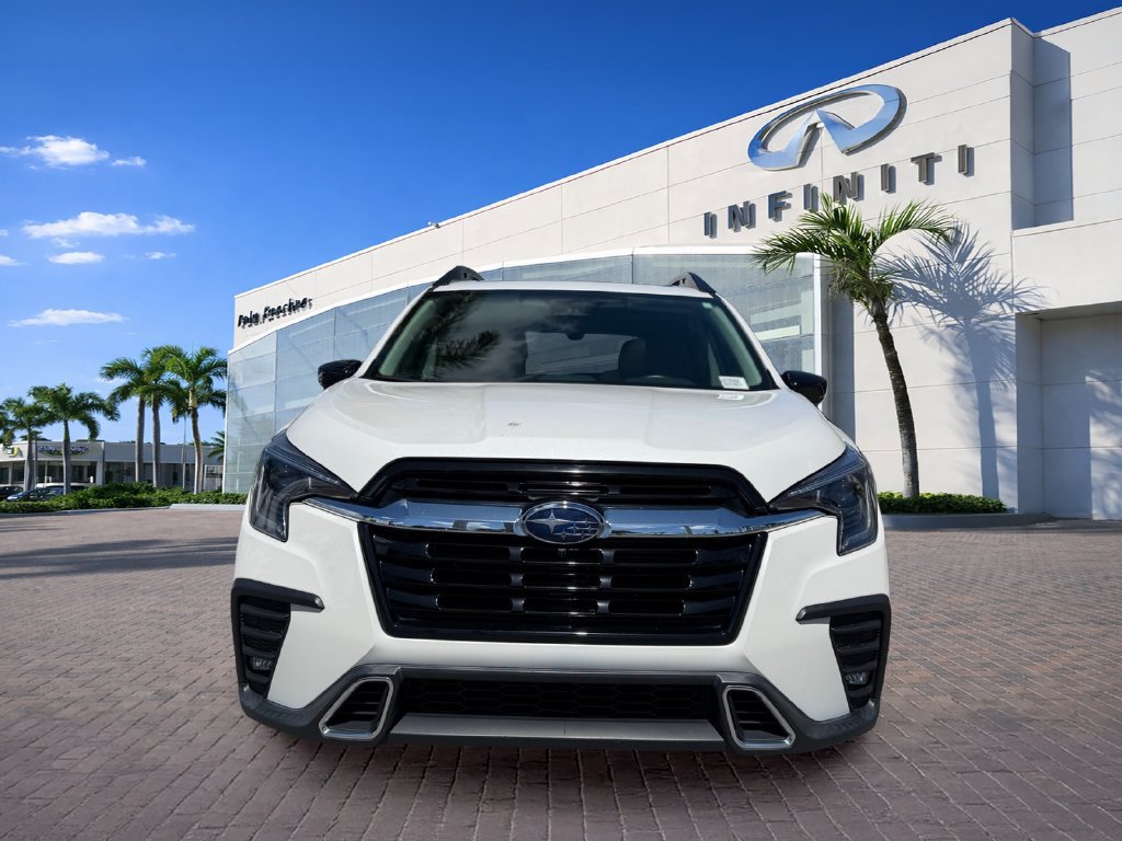 Used 2024 Subaru Ascent Touring AWD/4WD image 2