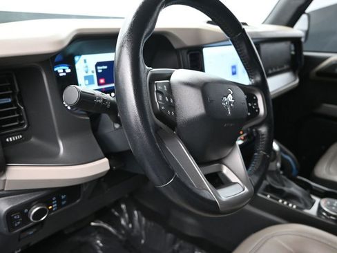 Used 2023 Ford Bronco Wildtrak AWD/4WD image 12