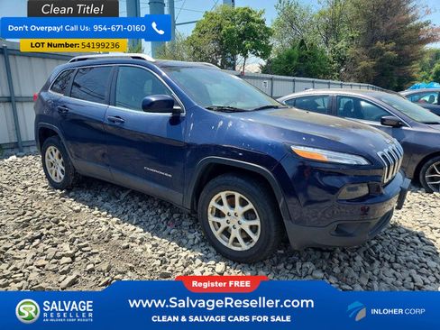 Used 2015 Jeep Cherokee Latitude AWD/4WD image 5