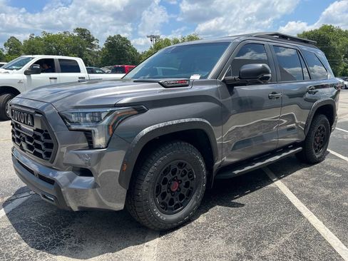 Used 2024 Toyota Sequoia TRD Pro AWD/4WD image 24