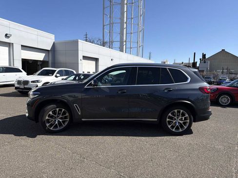 Used 2021 BMW X5 xDrive40i w/ Convenience Package image 4