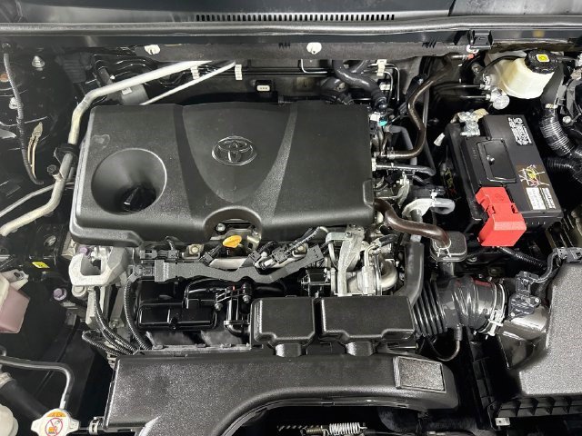 Used 2019 Toyota RAV4 LE FWD image 37