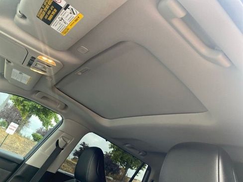 Used 2023 Toyota Highlander XLE FWD image 13