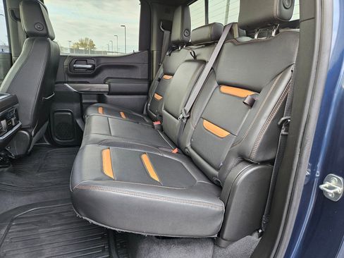 Used 2020 GMC Sierra 1500 AT4 w/ AT4 Premium Package image 30