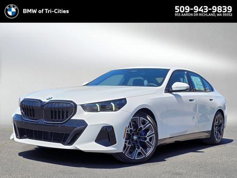 New 2027 BMW 530i xDrive w/ M Sport Package AWD/4WD image 1