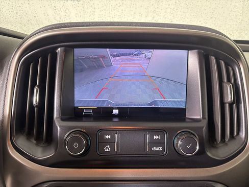 Used 2019 Chevrolet Colorado Z71 image 18