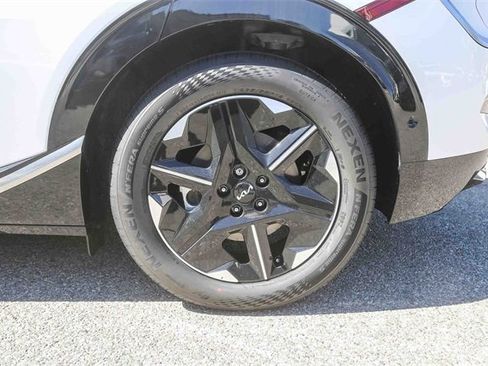 New 2025 Kia EV6 Wind image 19