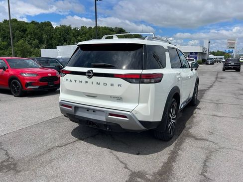 Used 2024 Nissan Pathfinder Platinum w/ Cargo Package AWD/4WD image 5